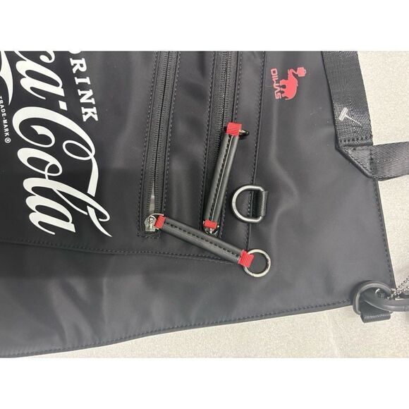 Rare-Oiwas Coca Cola Pack Your World Crossbody Nylon Bag / New - Picture 8 of 8